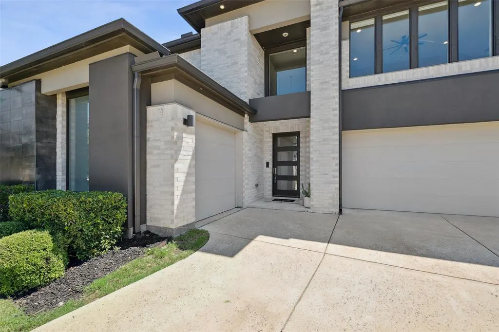 5008 Statesman Lane