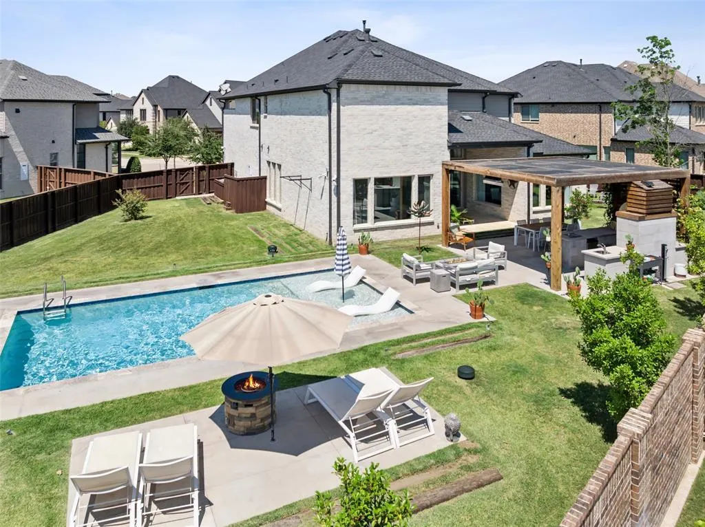 5008 Statesman Lane