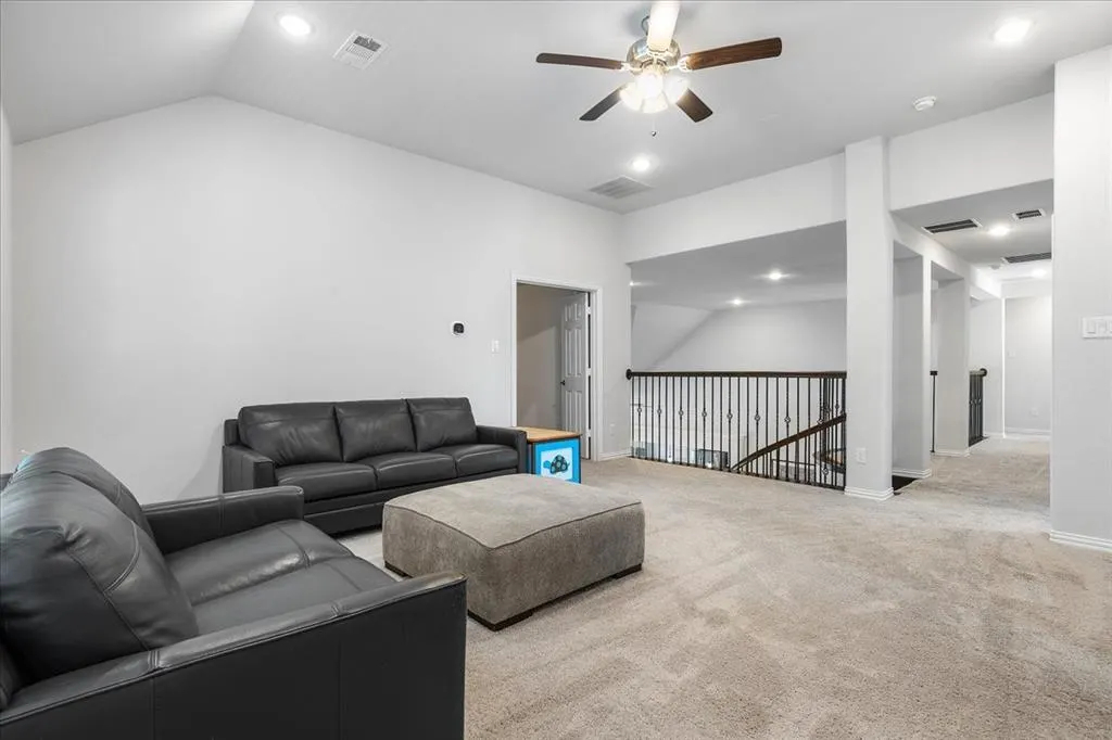 804 Violet Way