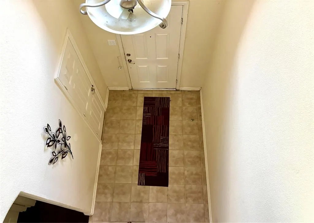 2690 Lake Ridge Drive