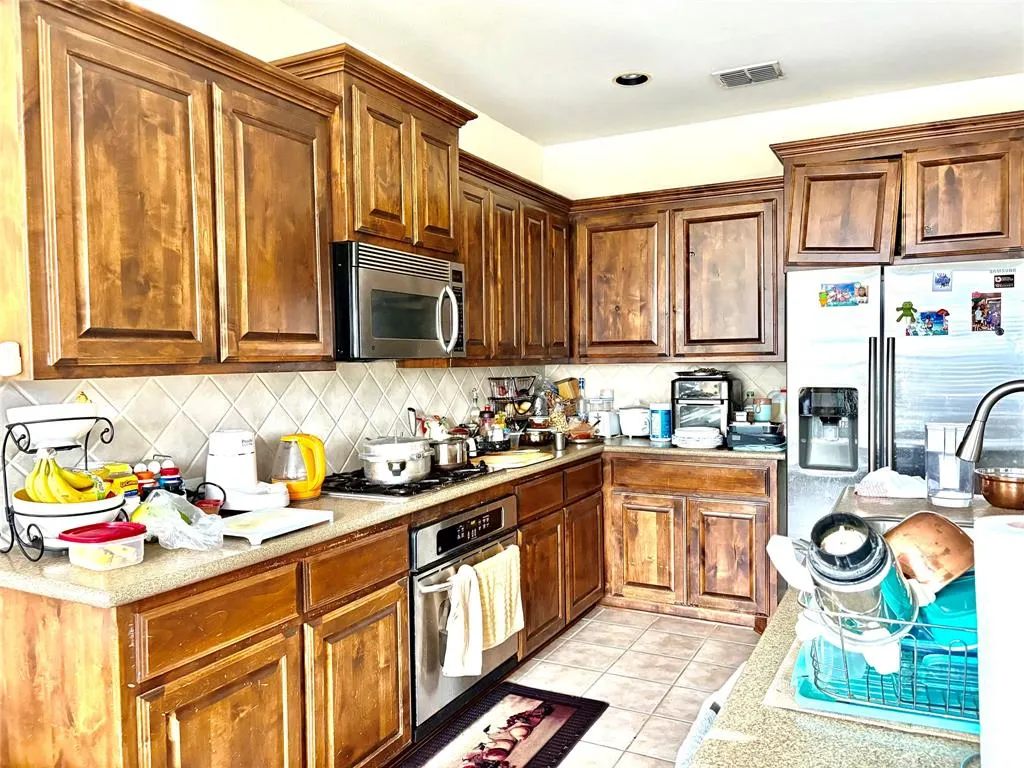 2690 Lake Ridge Drive