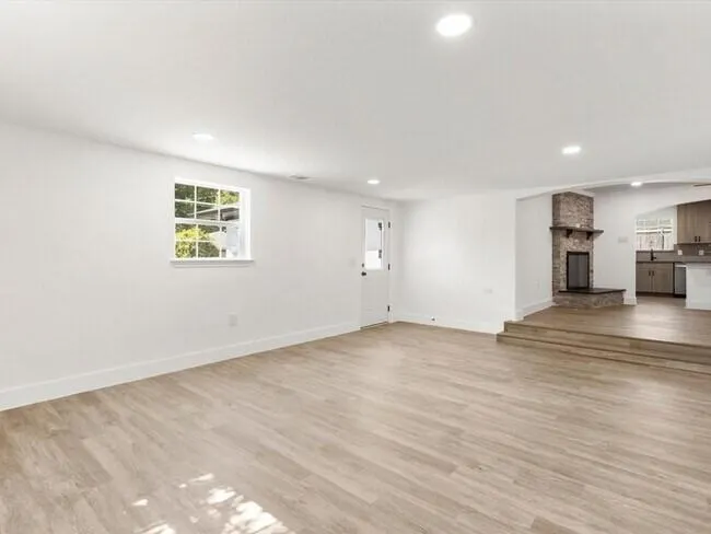 544 E Spring Valley Road