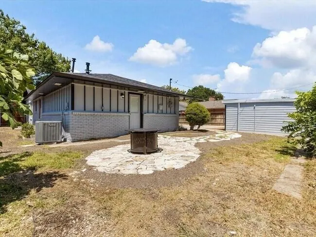 544 E Spring Valley Road