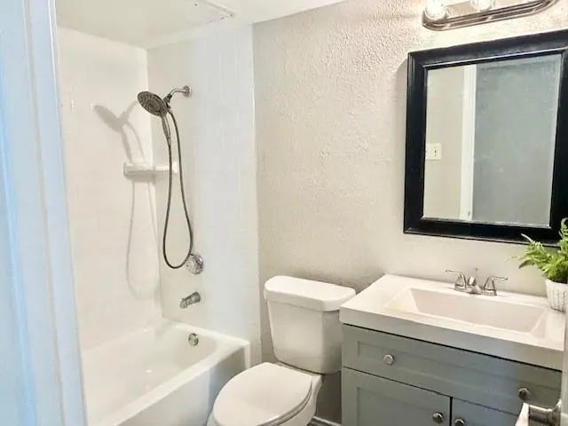 7621 Mccallum Boulevard, #309