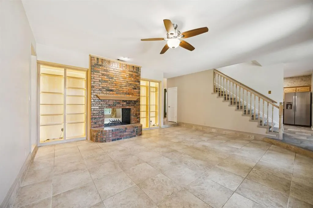 2604 Spring Lake Drive
