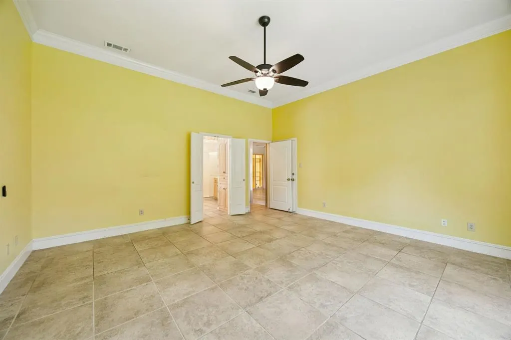 2604 Spring Lake Drive