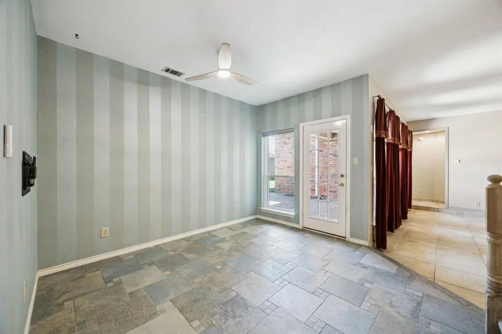 2604 Spring Lake Drive