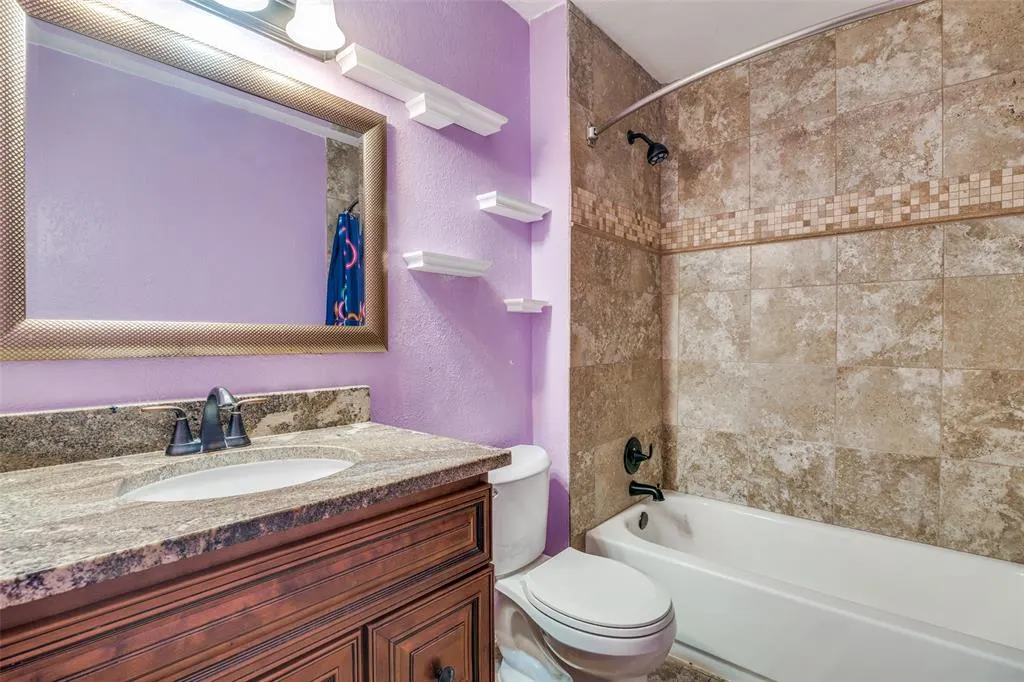 2421 Laurel Lane