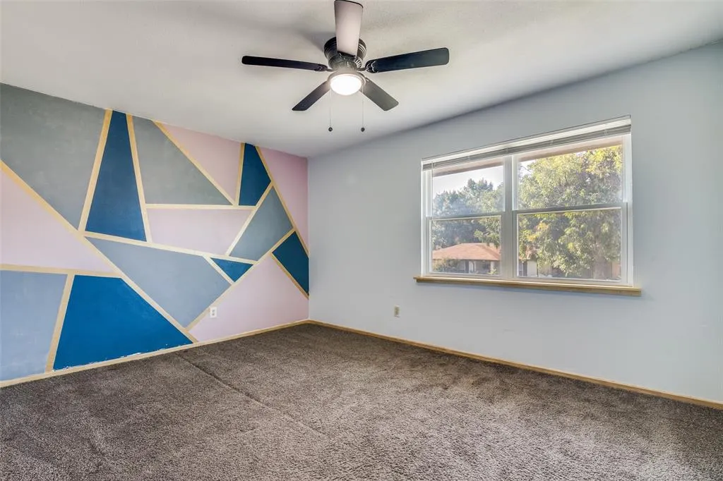 2421 Laurel Lane