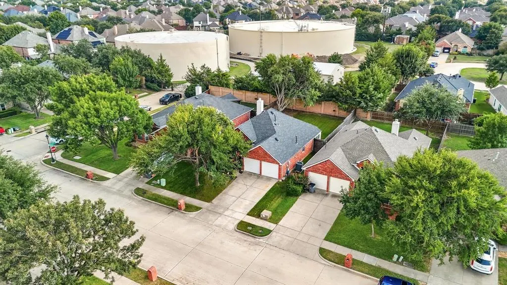 2540 Persimmon Drive