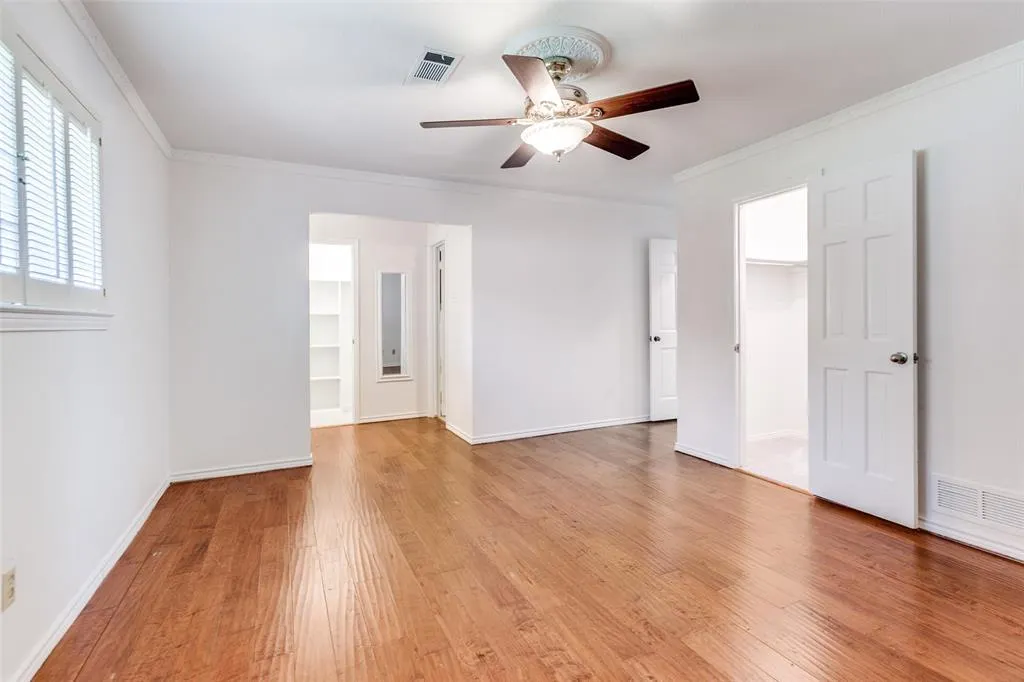 1006 Hillsdale Drive