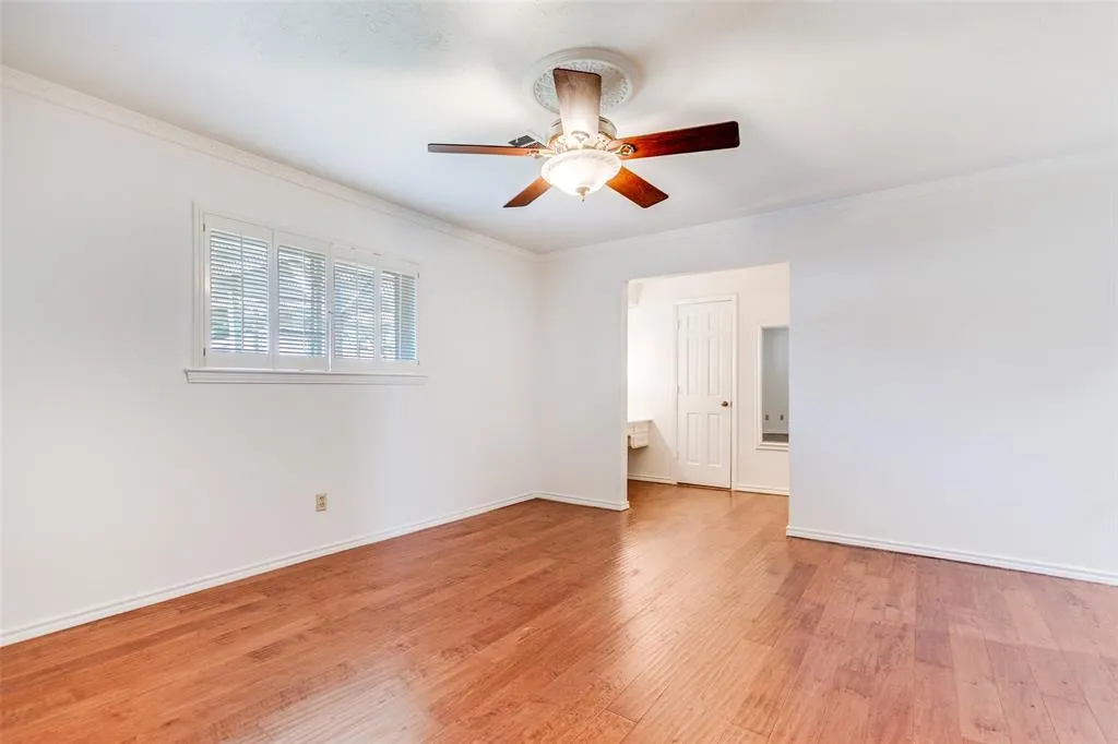 1006 Hillsdale Drive