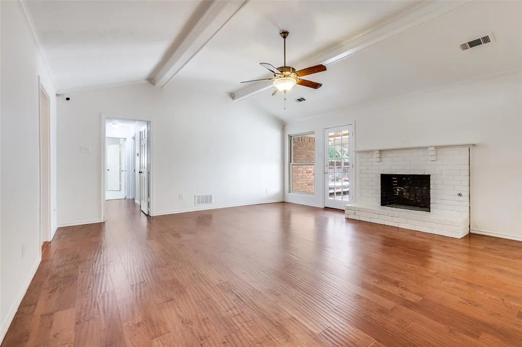 1006 Hillsdale Drive