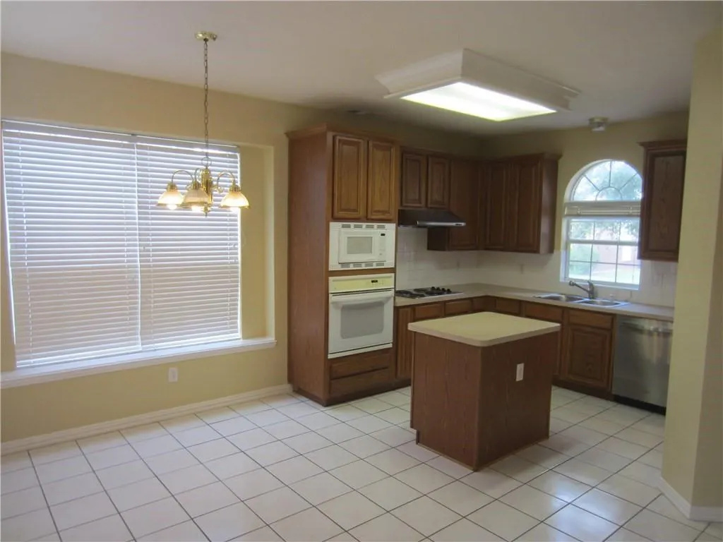 1800 Chester Drive