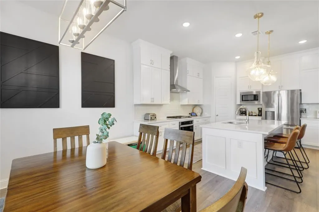 3216 Rolling Meadow Drive