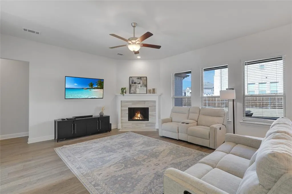 3216 Rolling Meadow Drive