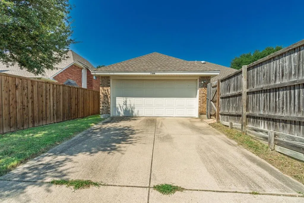 7208 Swallow Branch Lane