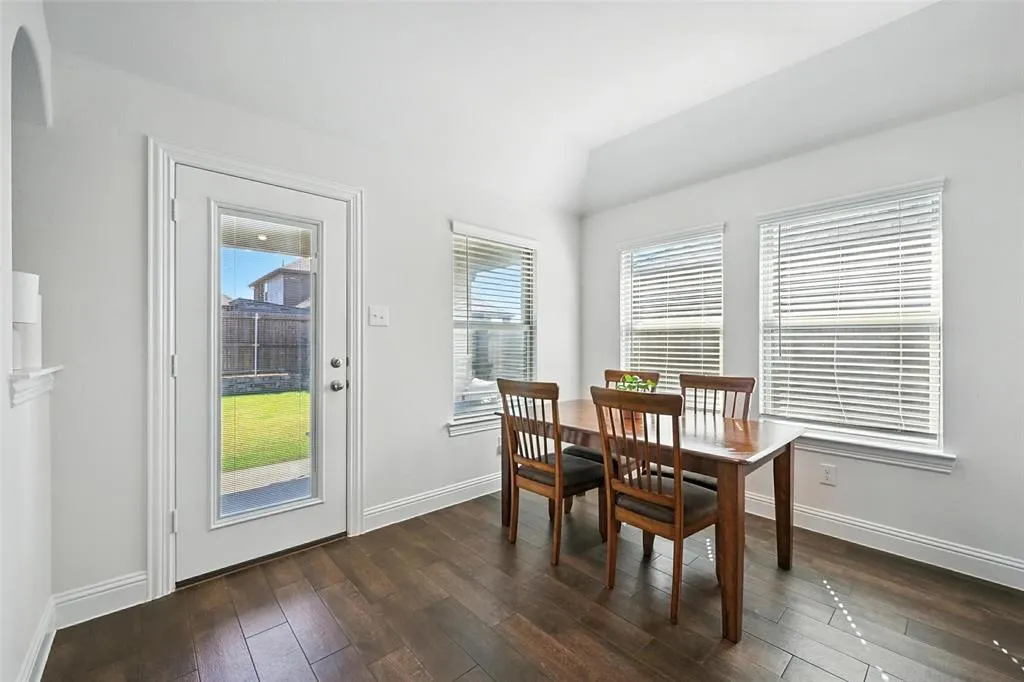 10704 Klondike Lane