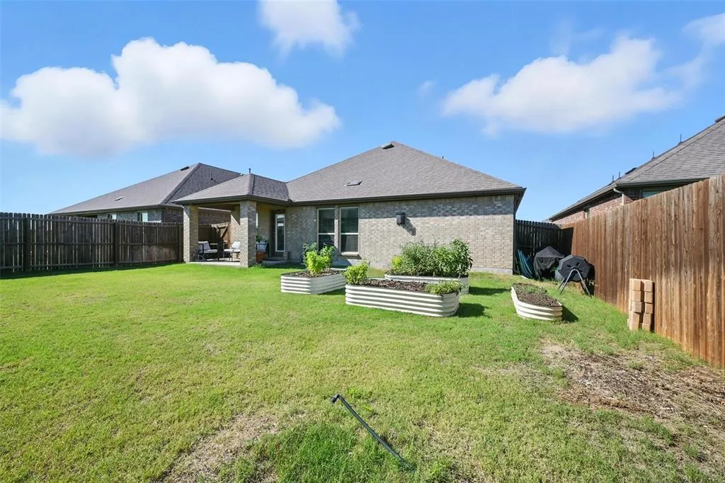 10704 Klondike Lane