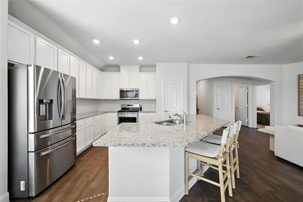 10704 Klondike Lane