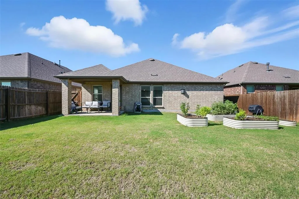 10704 Klondike Lane