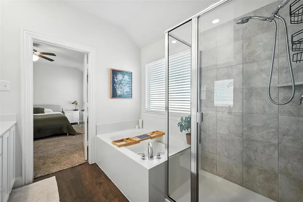 10704 Klondike Lane