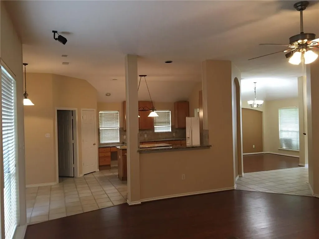 9205 Daystar Drive