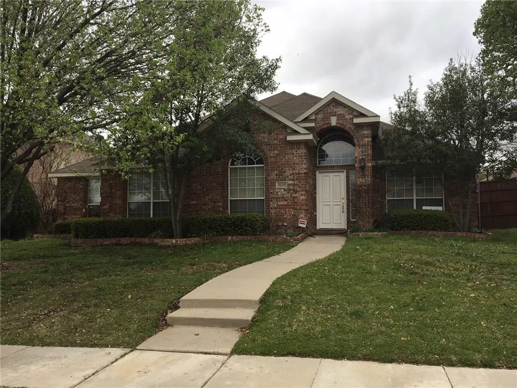 9205 Daystar Drive