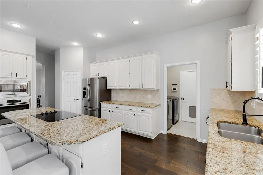 7644 Hove Court