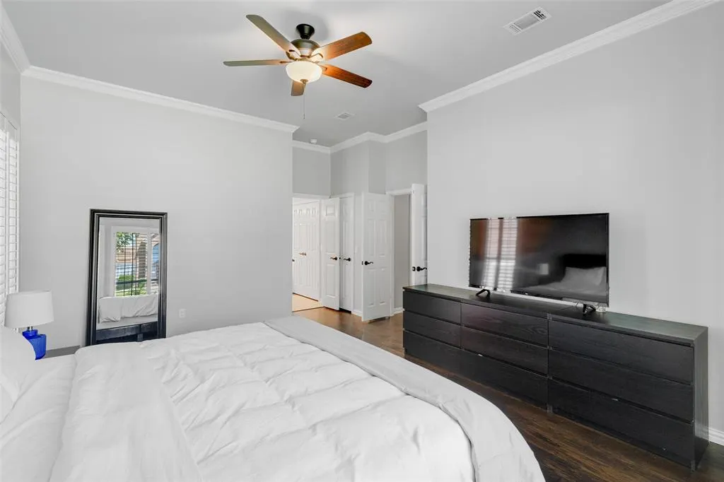 7644 Hove Court