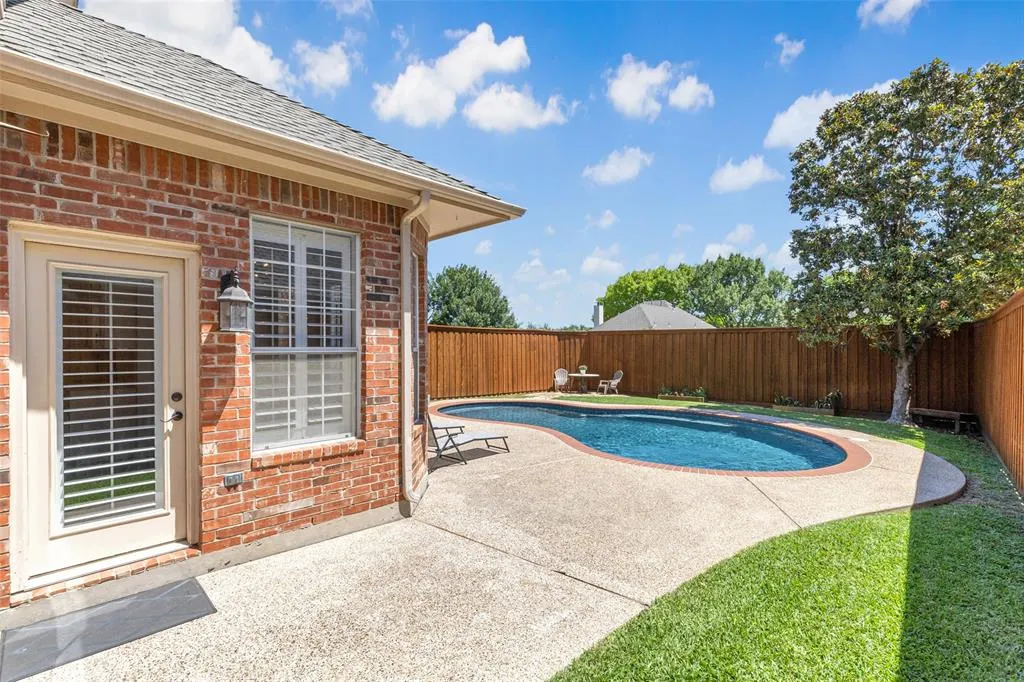 7644 Hove Court