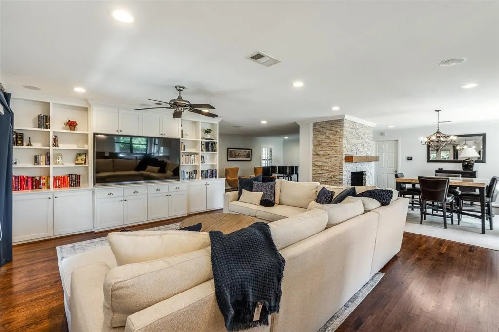 6838 Pemberton Drive