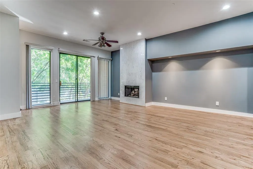 3930 Bowser Avenue, #5
