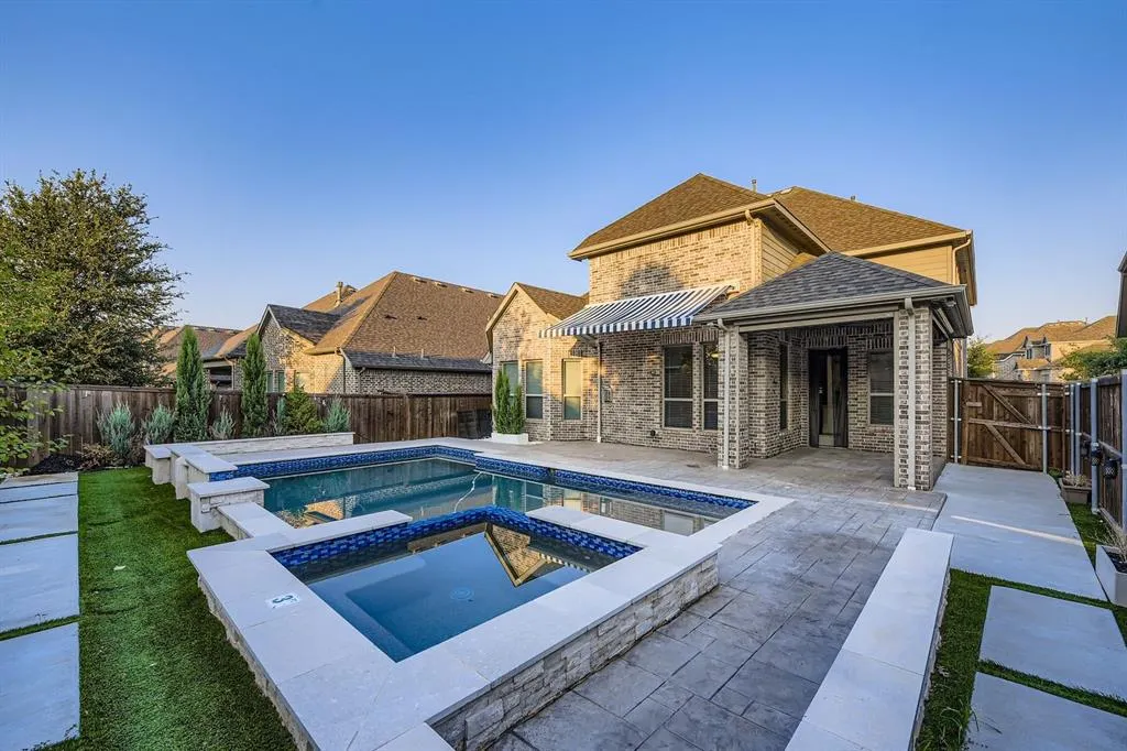 2400 Triton Drive