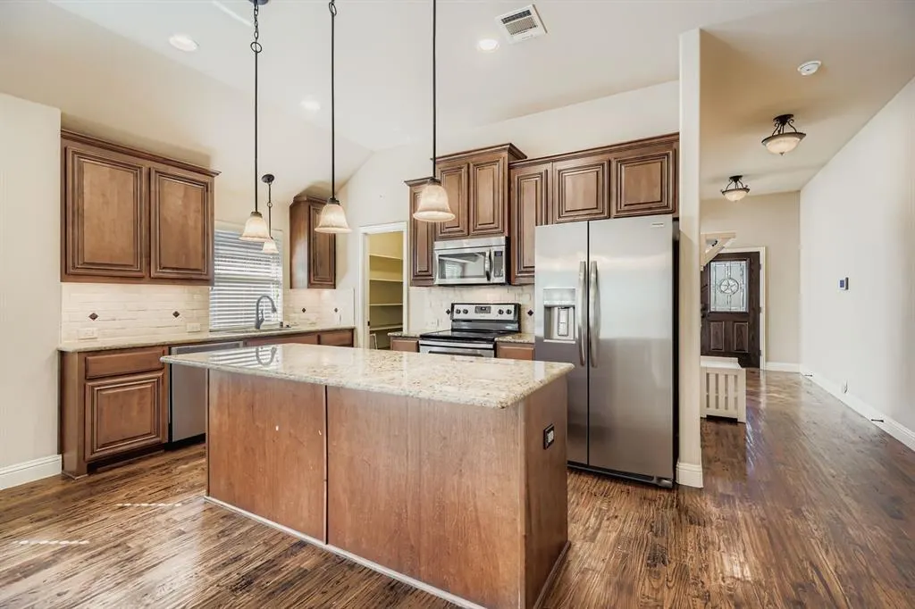 1021 Longhorn Drive