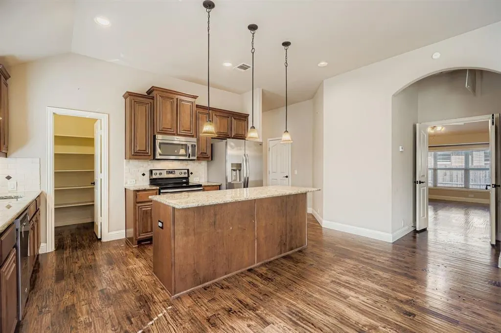 1021 Longhorn Drive