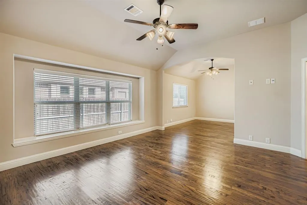 1021 Longhorn Drive