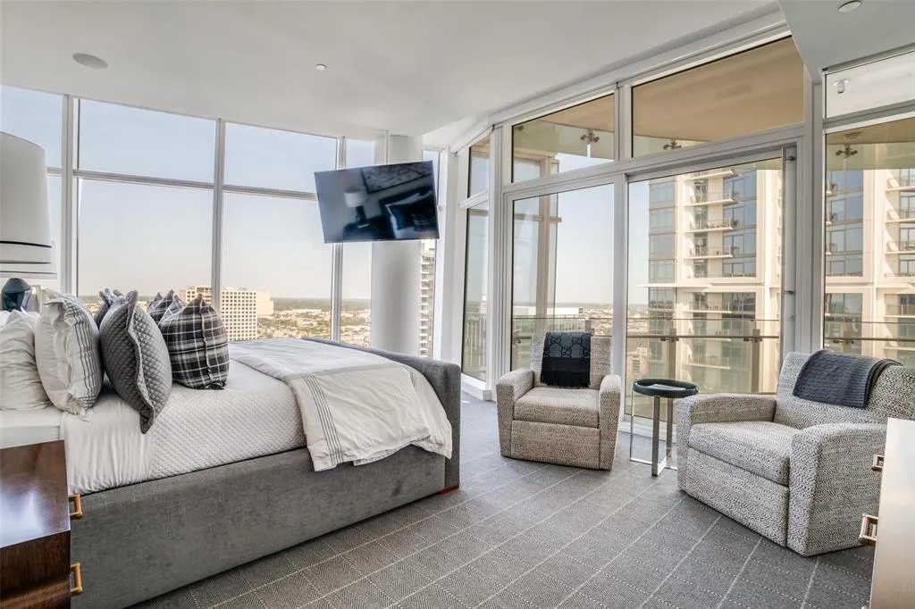 1918 Olive Street, #2602