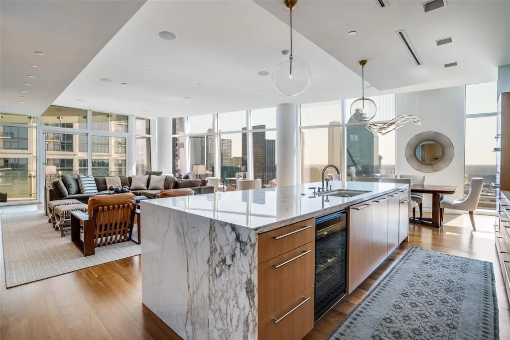 1918 Olive Street, #2602