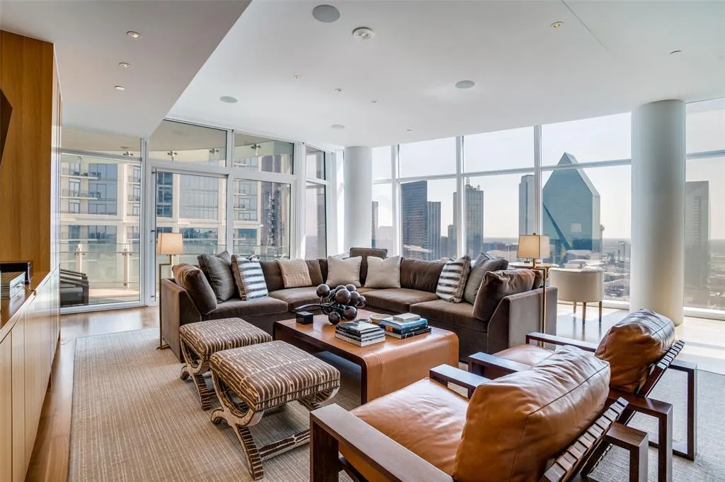 1918 Olive Street, #2602