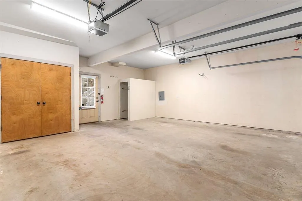 1207 Pine Street