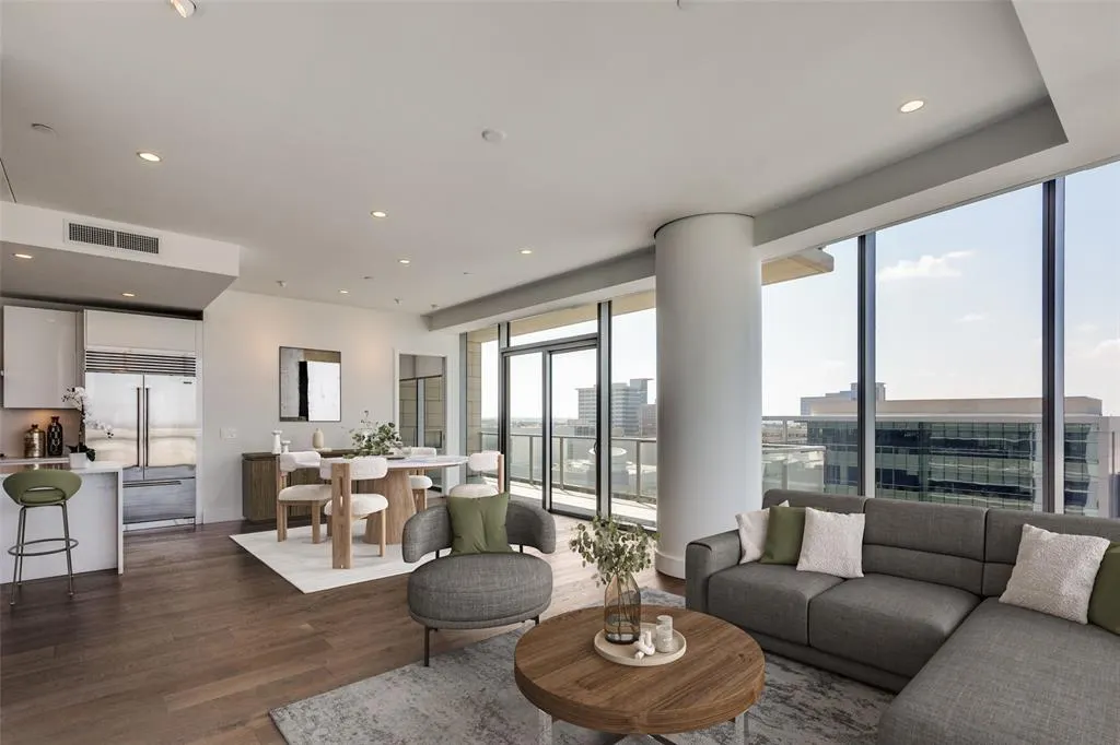 7901 Windrose Avenue, #906