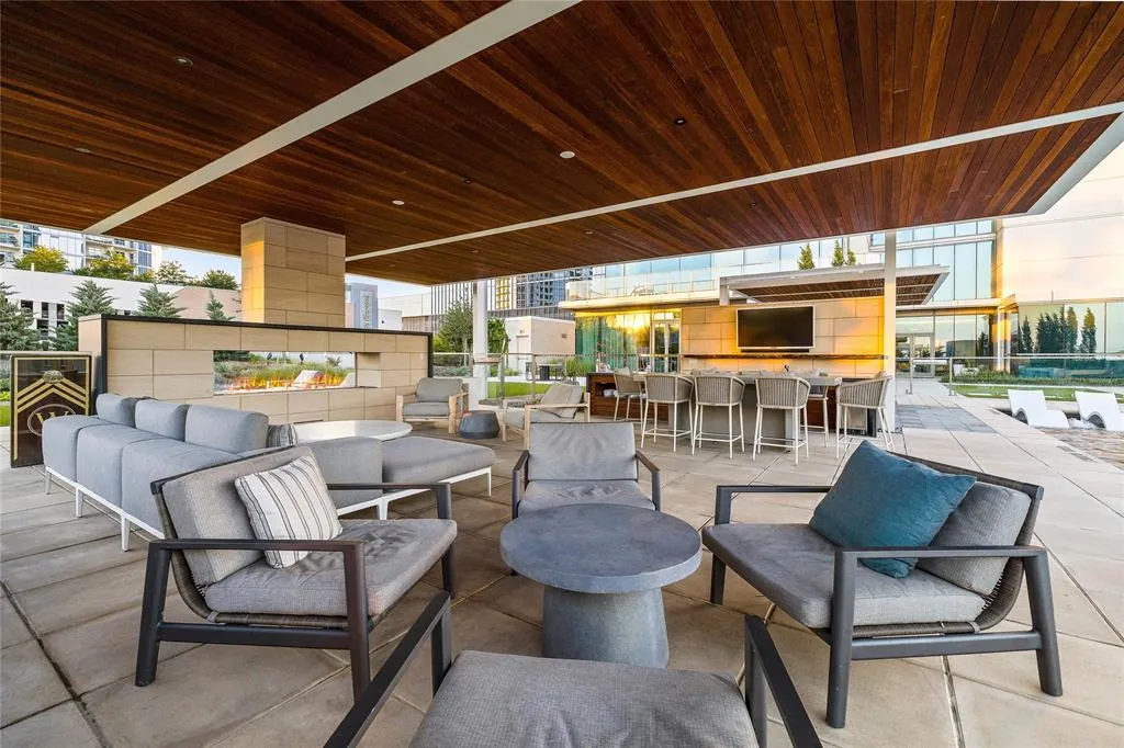 7901 Windrose Avenue, #906