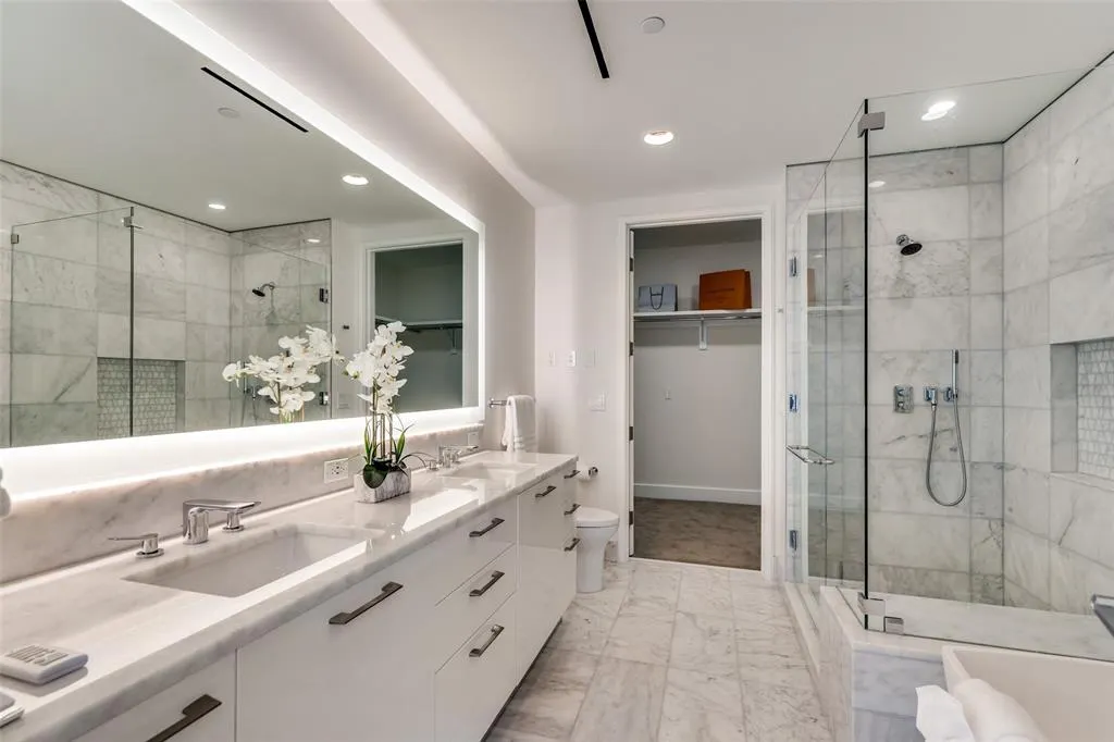 7901 Windrose Avenue, #906