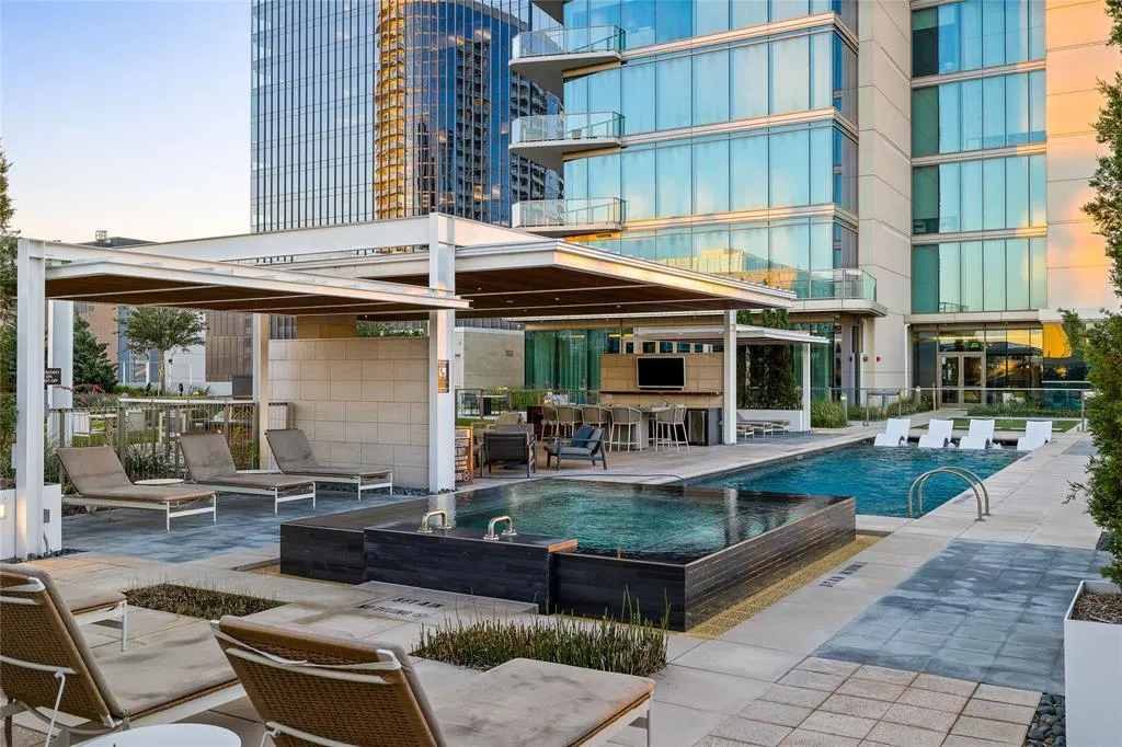 7901 Windrose Avenue, #906
