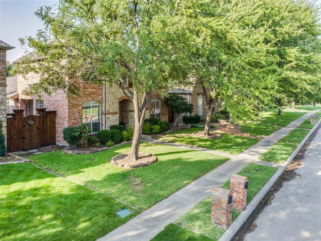 3817 Guadalupe Lane