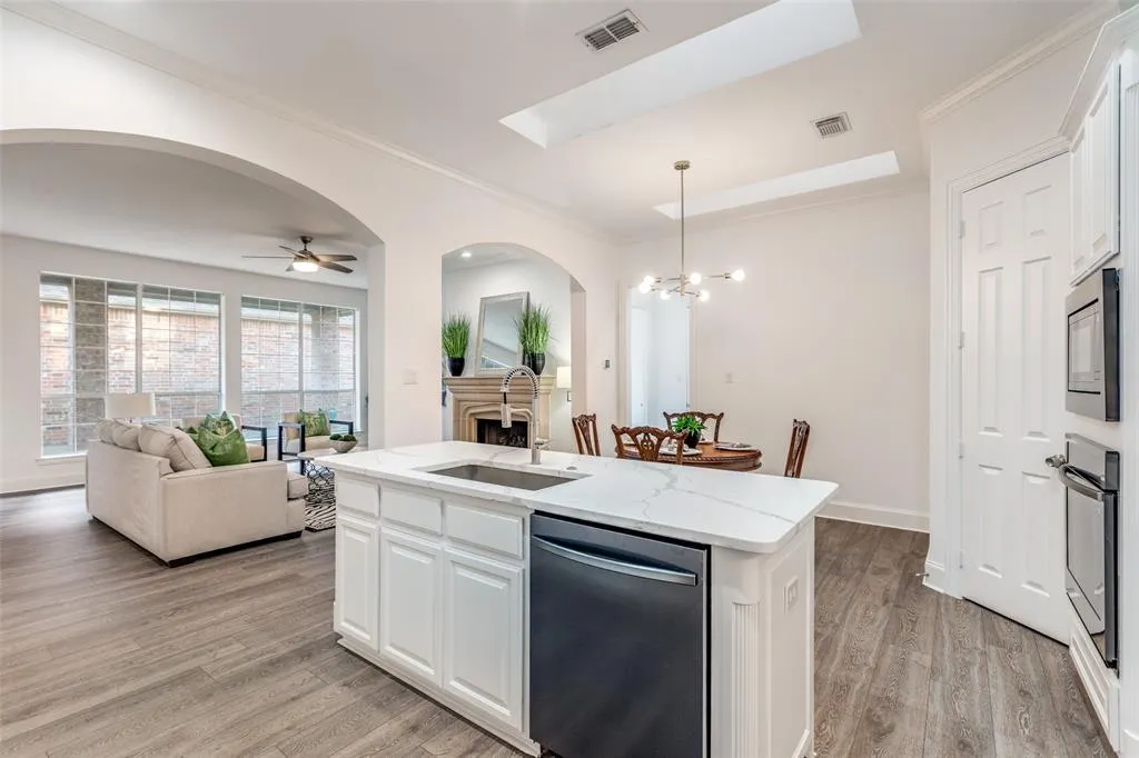 3817 Guadalupe Lane