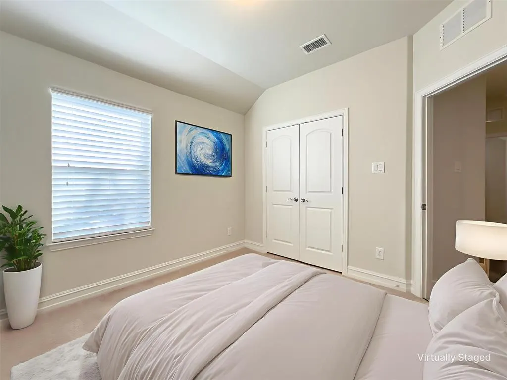 6808 Lighthouse Lane