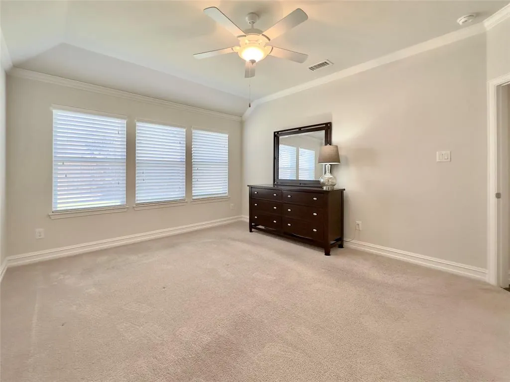 6808 Lighthouse Lane