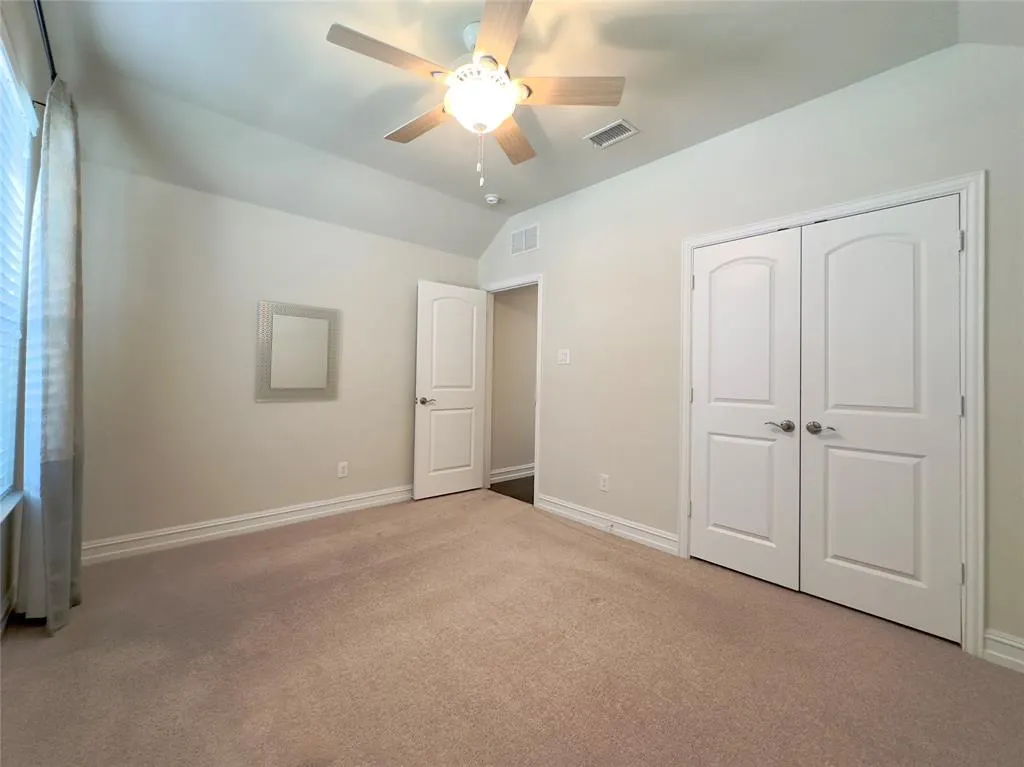 6808 Lighthouse Lane
